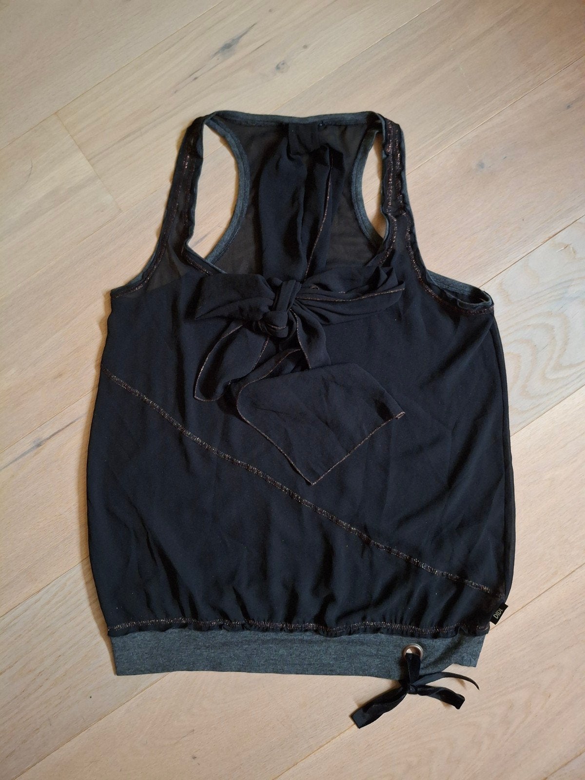 DIDI mooie chique haltertop. Mt 38, Kleding | Dames, Maat 38/40 (M), Verzenden, Nieuw, Zonder mouw