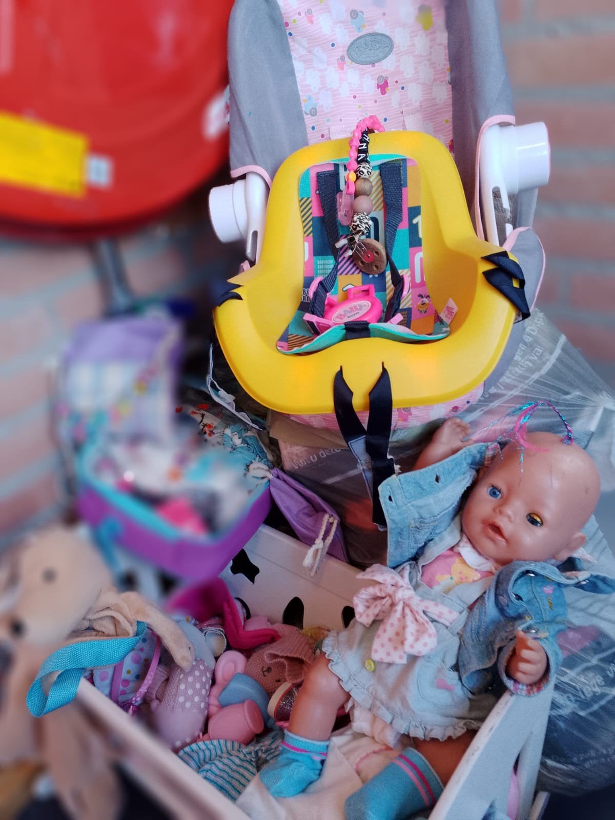Baby Born speelgoedpopje met veel accessoires, Kinderen en Baby's, Speelgoed | Poppen, Ophalen of Verzenden, Gebruikt, Babypop
