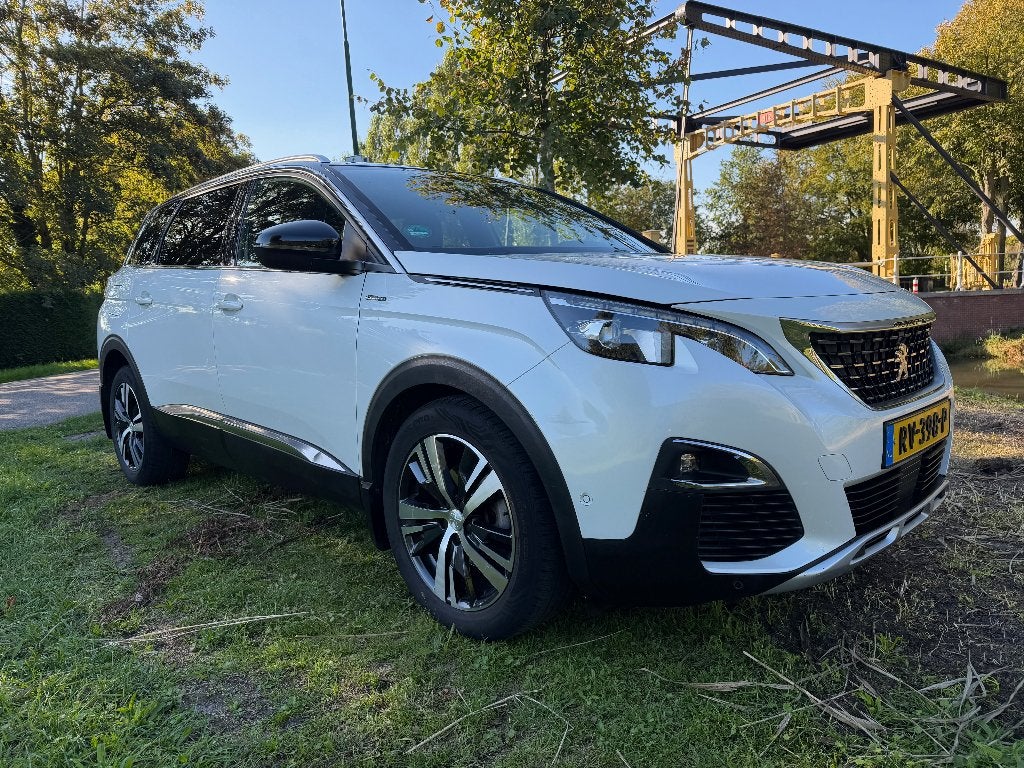 Peugeot 5008 1.6 E-thp 165pk S&S Eat6 2018 Wit, Auto's, 1350 kg, 164 pk, 4 cilinders, 7 stoelen