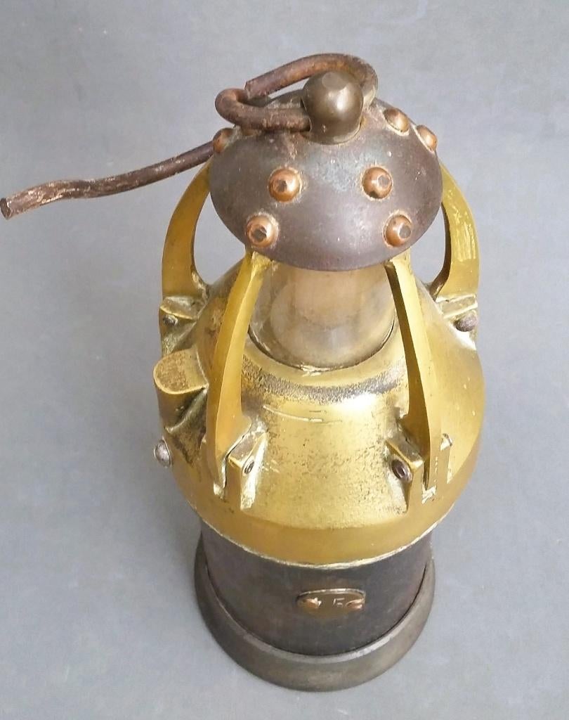 Antieke oude Mijnlamp Mijnwerkerslamp Minbouw Lamp, Ophalen of Verzenden