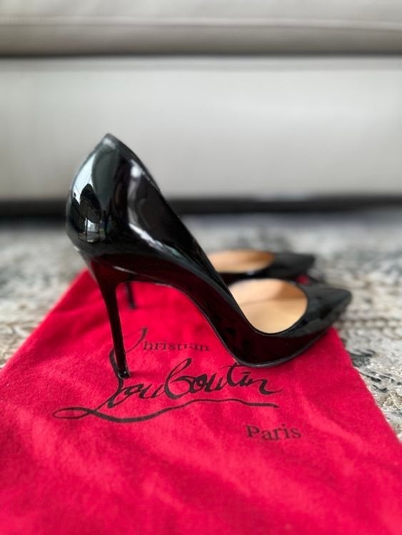 Christian Louboutin Pumps Maat 38 - Nieuw!, Kleding | Dames, Schoenen, Pumps, Nieuw, Ophalen of Verzenden, Rood