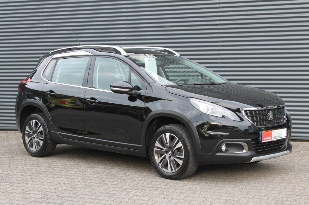 Peugeot 2008 1.2 PureTech Allure Uitv. NAVIGATIE, Voorwielaandrijving, Euro 6, Handgeschakeld, 3 cilinders