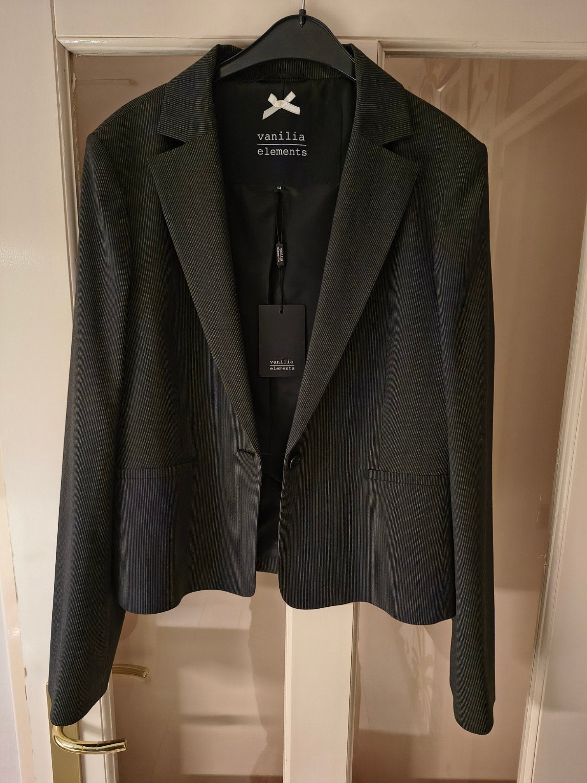 Vanilia Elements Zwarte Krijtstreep Blazer, Vanilia Elements, Zwart, Maat 42/44 (L), Nieuw