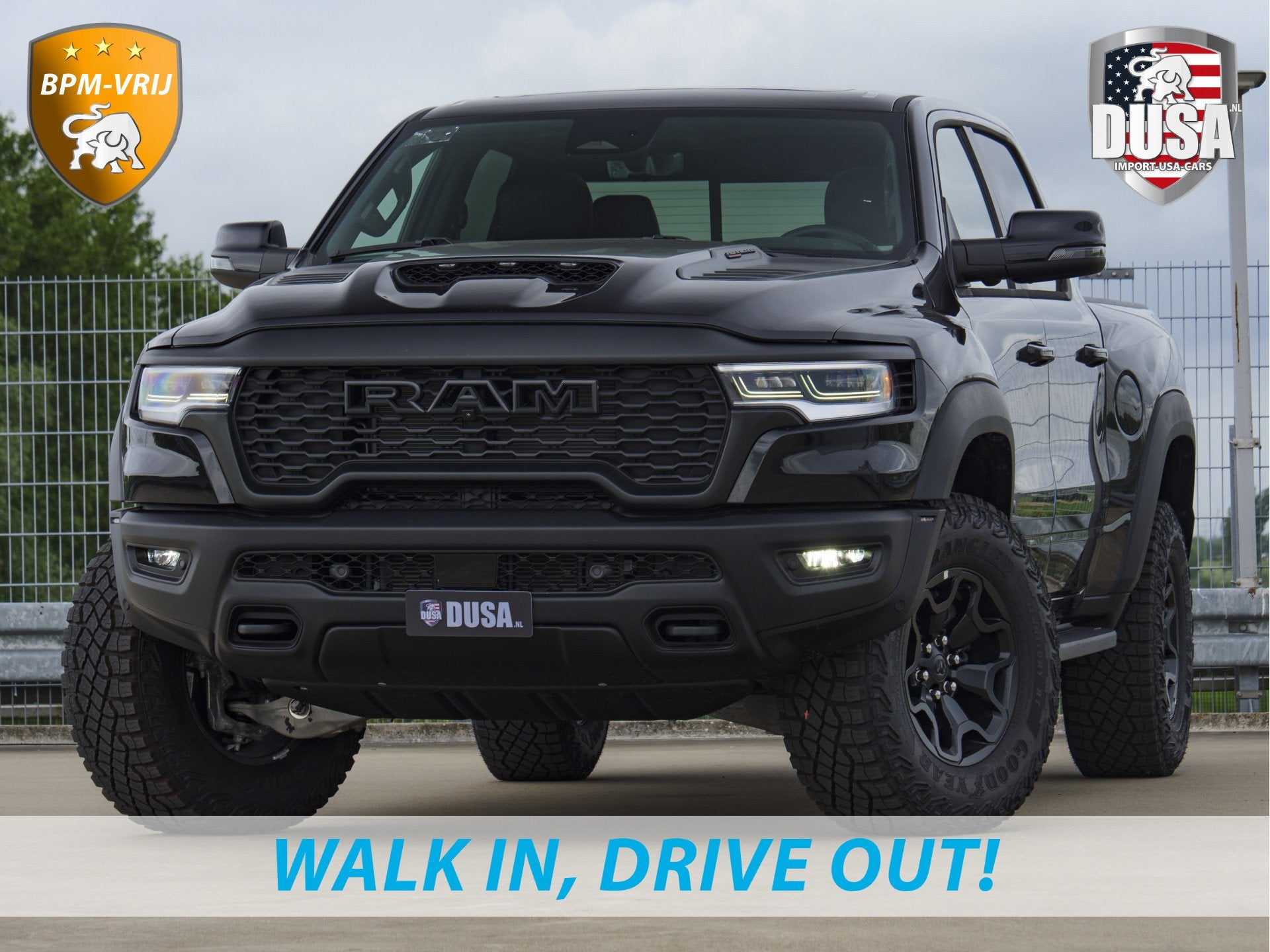 Dodge Ram | RHO | 3.0L Twin-Turbo I6 | 4x4 | Crew Cab Panora, Auto's, Dodge, Automaat, 2880 kg, Zwart, Leder