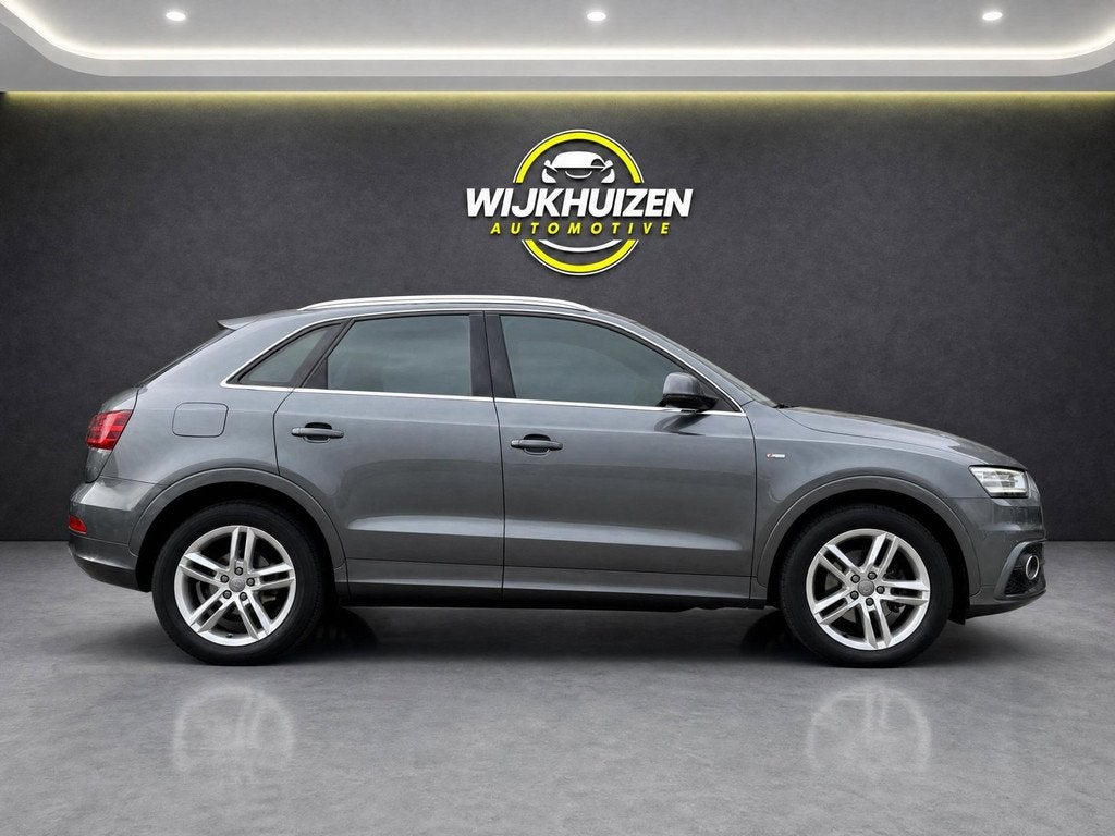 Audi Q3 2.0 TFSI quattro S-Line Automaat met Led ! 18 Inch !, Auto's, Euro 5, Zwart, 4 cilinders, Leder en Stof