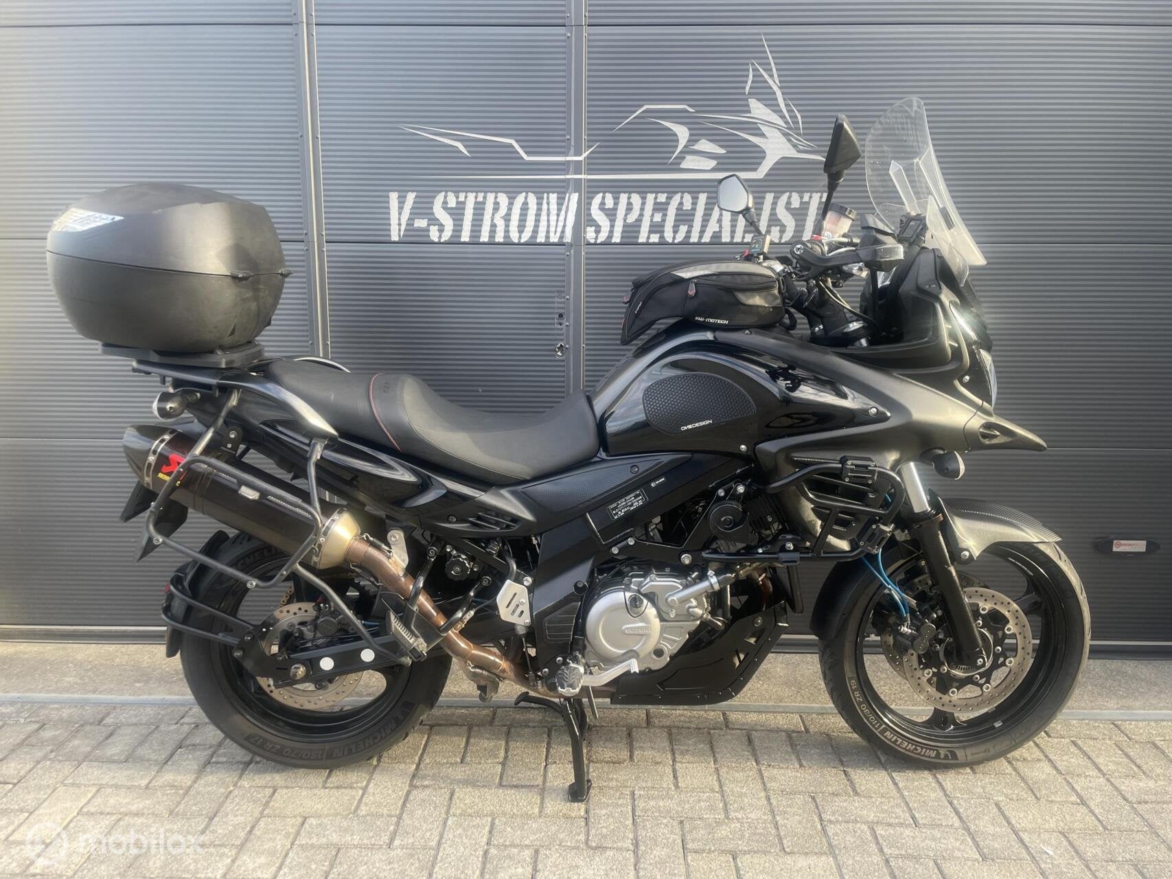 Suzuki V-Strom DL 650 ABS Black Rhino, Akrapovic & vol optie, Bedrijf, Meer dan 35 kW, Toermotor, Traction Control