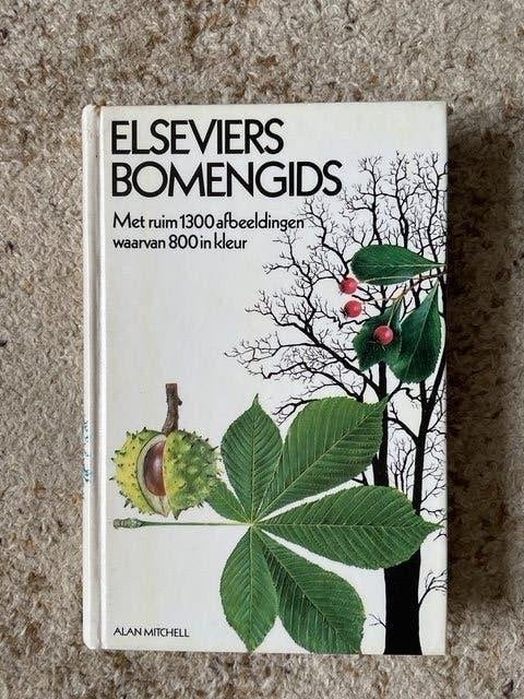 Elseviers Bomengids met 1300 afbeeldingen, Ophalen of Verzenden, Zo goed als nieuw, Elsevier