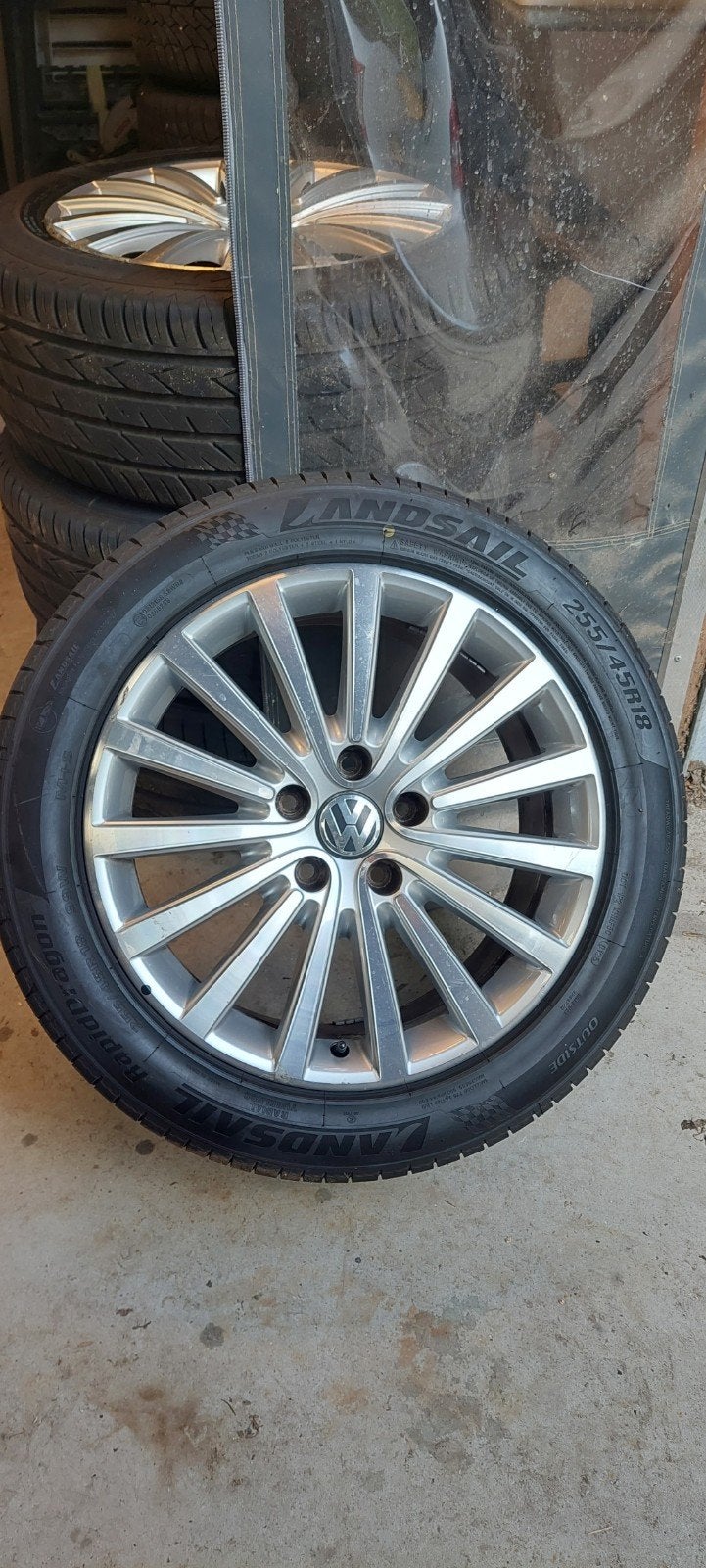 vw transporter Landsail 255/45R18 banden en velgen, Ophalen, 18 inch, Gebruikt, 255 mm