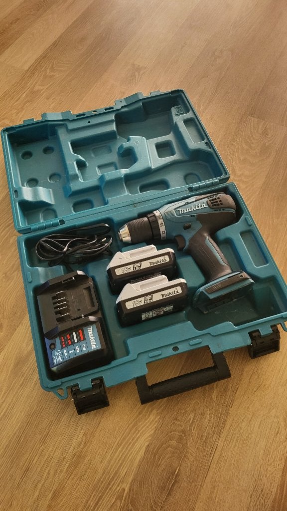 makita accuboormachine 18 volt, Ophalen of Verzenden, Gebruikt, Minder dan 400 watt, Boor- en Schroefmachine