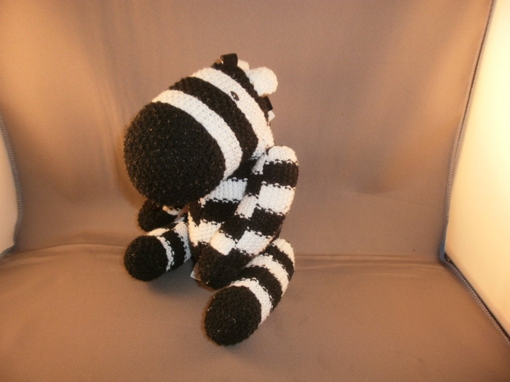 HEMA zebra zwart wit gestreept gehaakte stof velours manen, Hema, Overige typen, Nieuw, Ophalen of Verzenden