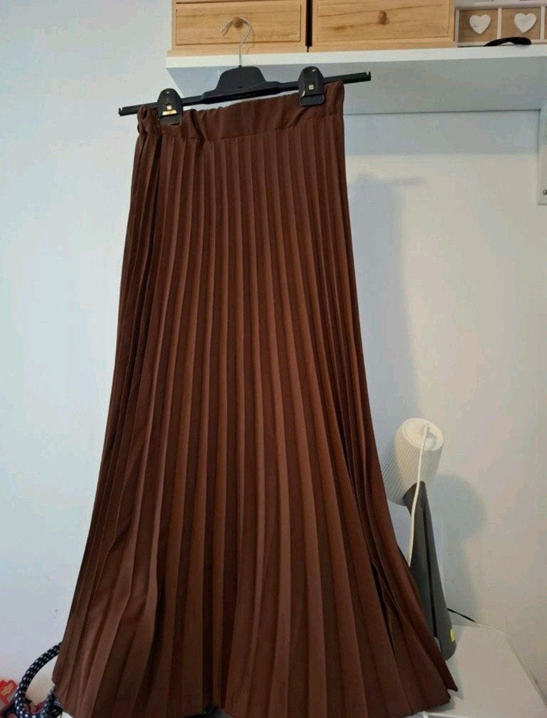 Elegante Bruine Plissé Rok met Ceintuur - Nieuw, Bruin, Nieuw, Ophalen of Verzenden, Maat 36 (S)
