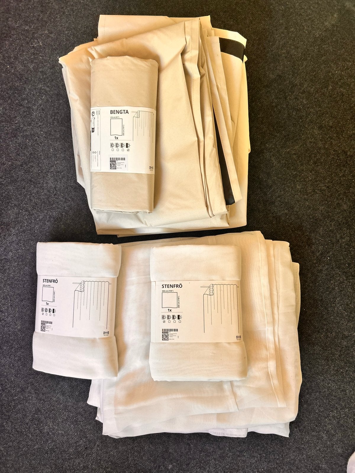 IKEA STENFRÖ vitrage en BENGTA verduisterende gordijnen, Huis en Inrichting, Gebruikt, Wit, Ophalen of Verzenden, Lichtdoorlatend