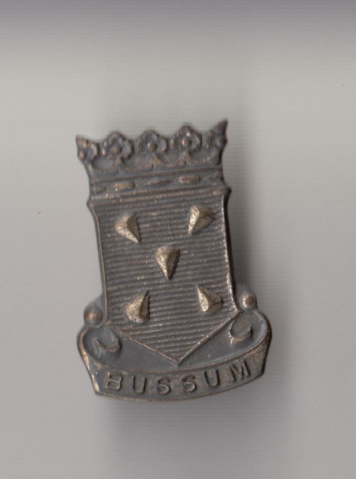 Bussum Stadswapen broche, Gebruikt, Niet vindbaar, Niet vindbaar, Speldje of Pin
