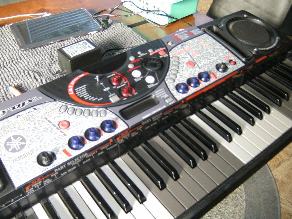 Yamaha DJX keyboard voor Deejees, Muziek en Instrumenten, Keyboards, Ophalen of Verzenden, 61 toetsen, Gebruikt, Midi-aansluiting