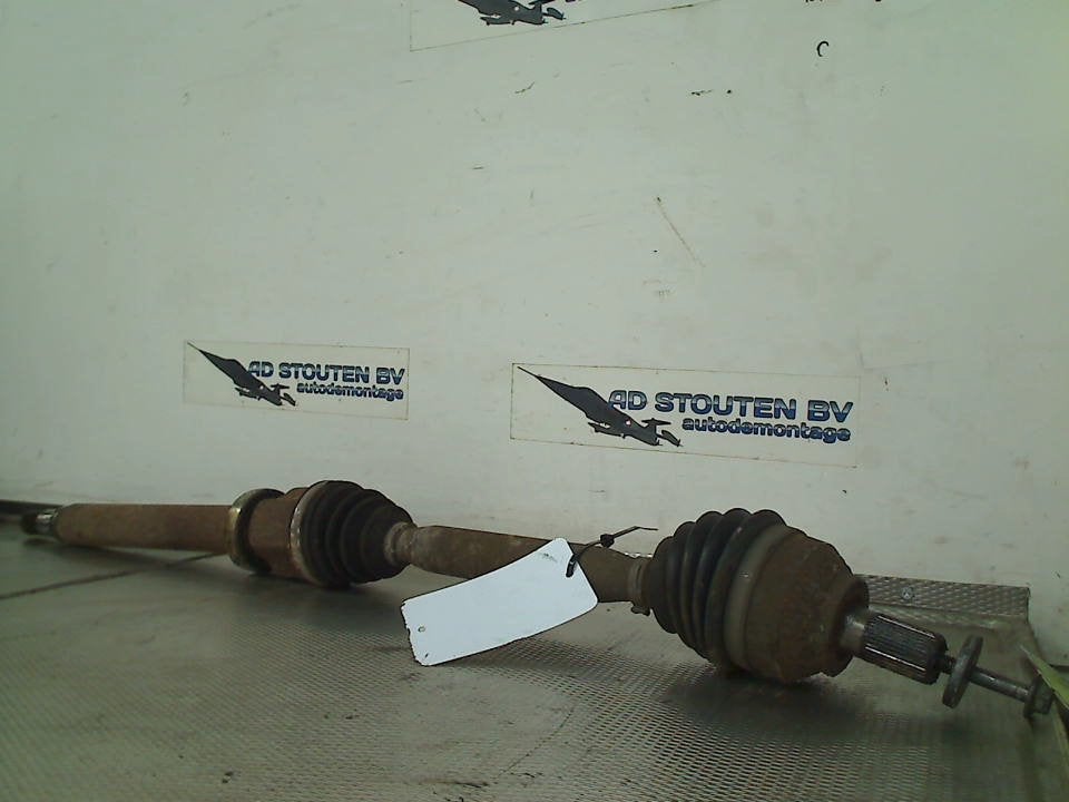 Aandrijfas Rechts Voor Volvo V50 (MW) 2006 T051201, Gebruikt, Siegburger Straße 229, Köln 50679, , Duitsland, Info@volvocars.com
