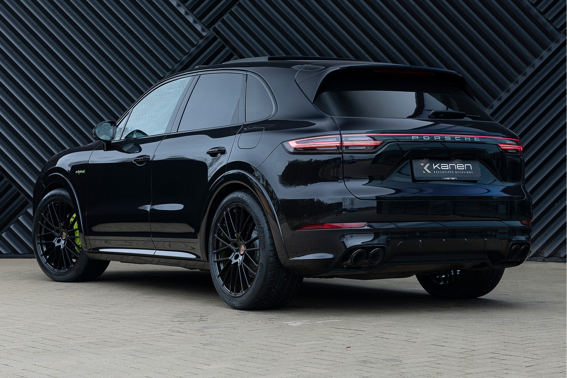 Porsche Cayenne 3.0 E-Hybrid ACC Pano PDLS+ GTS Stoelvent. S, Auto's, Porsche, Automaat, Gebruikt, Zwart, 2995 cc