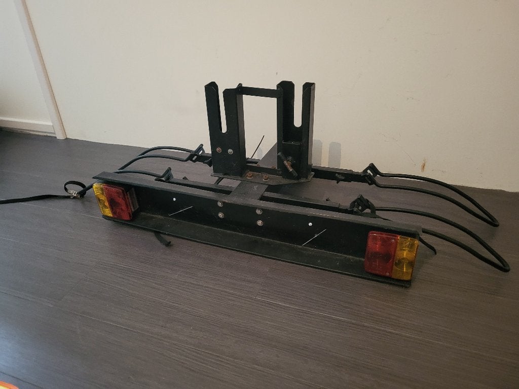 Fietsendrager, Ophalen, 2 fietsen, Gebruikt, Trekhaakdrager
