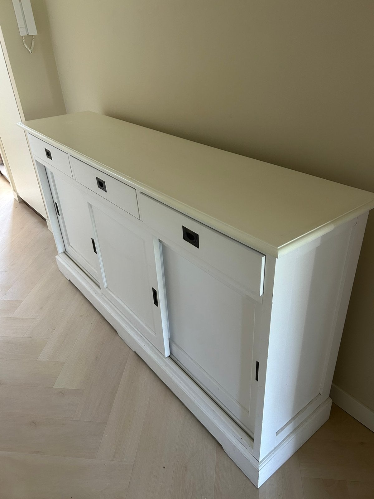 Wit dressoir kast, Ophalen, Met deur(en), 150 tot 200 cm, Eikenhout