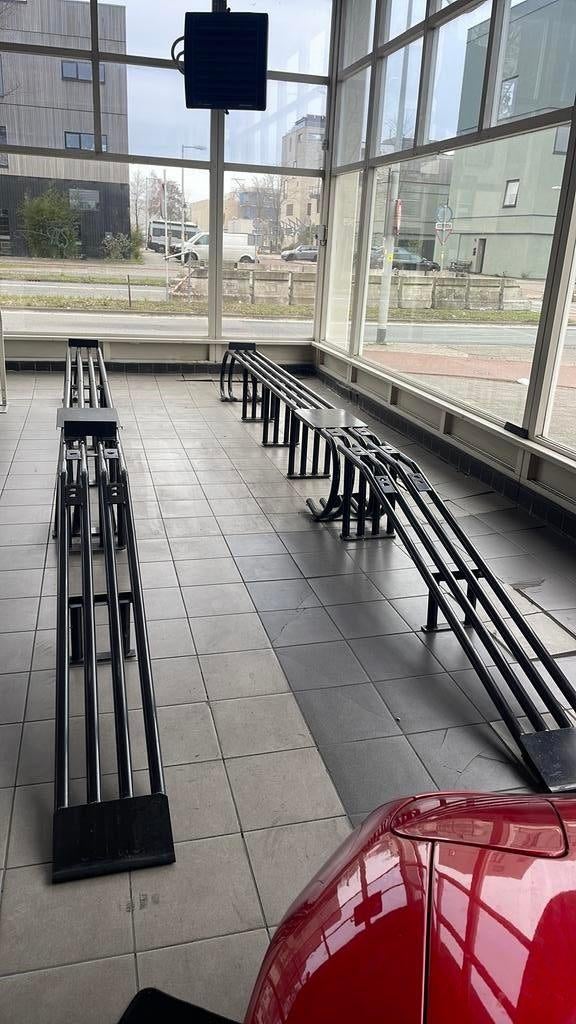 Auto showroom oprijblok display, Ophalen, Gebruikt