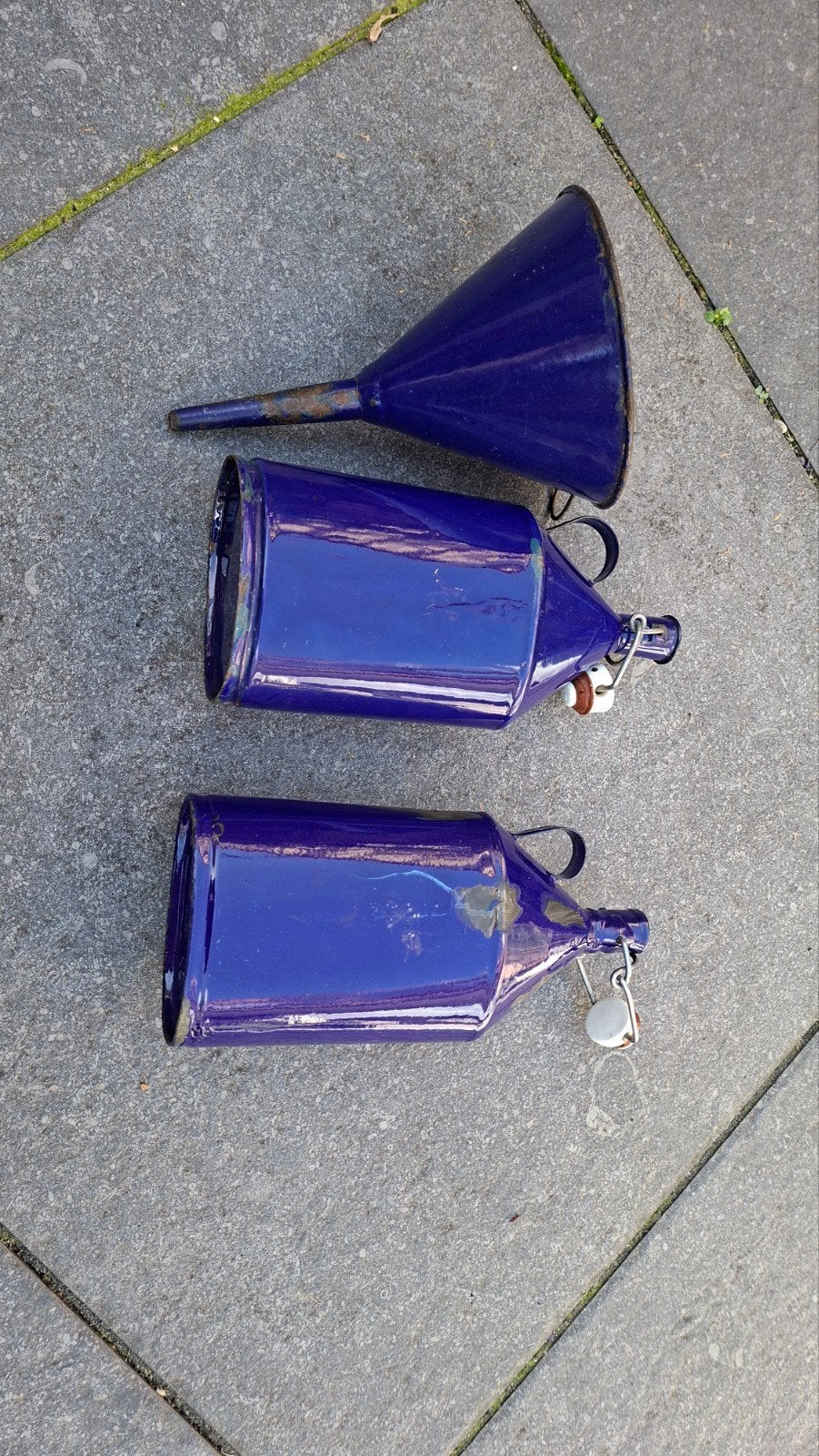 emaile drinkfles en trechter, Antiek en Kunst, Ophalen