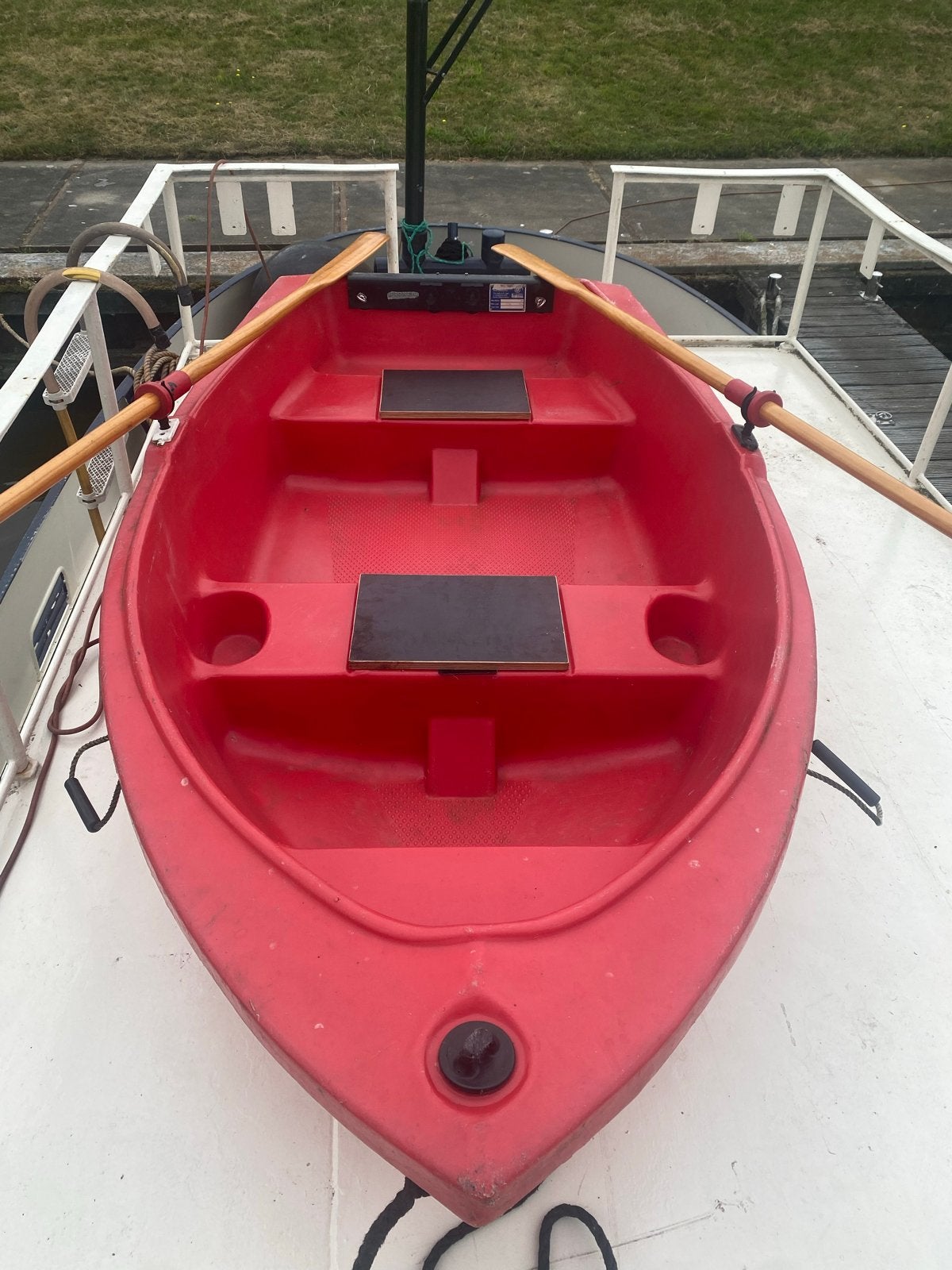 Pioner 8 roeiboot - Uren plezier voor de kinderen!, Ophalen, Gebruikt, Met roeispanen of peddels, Bijboot