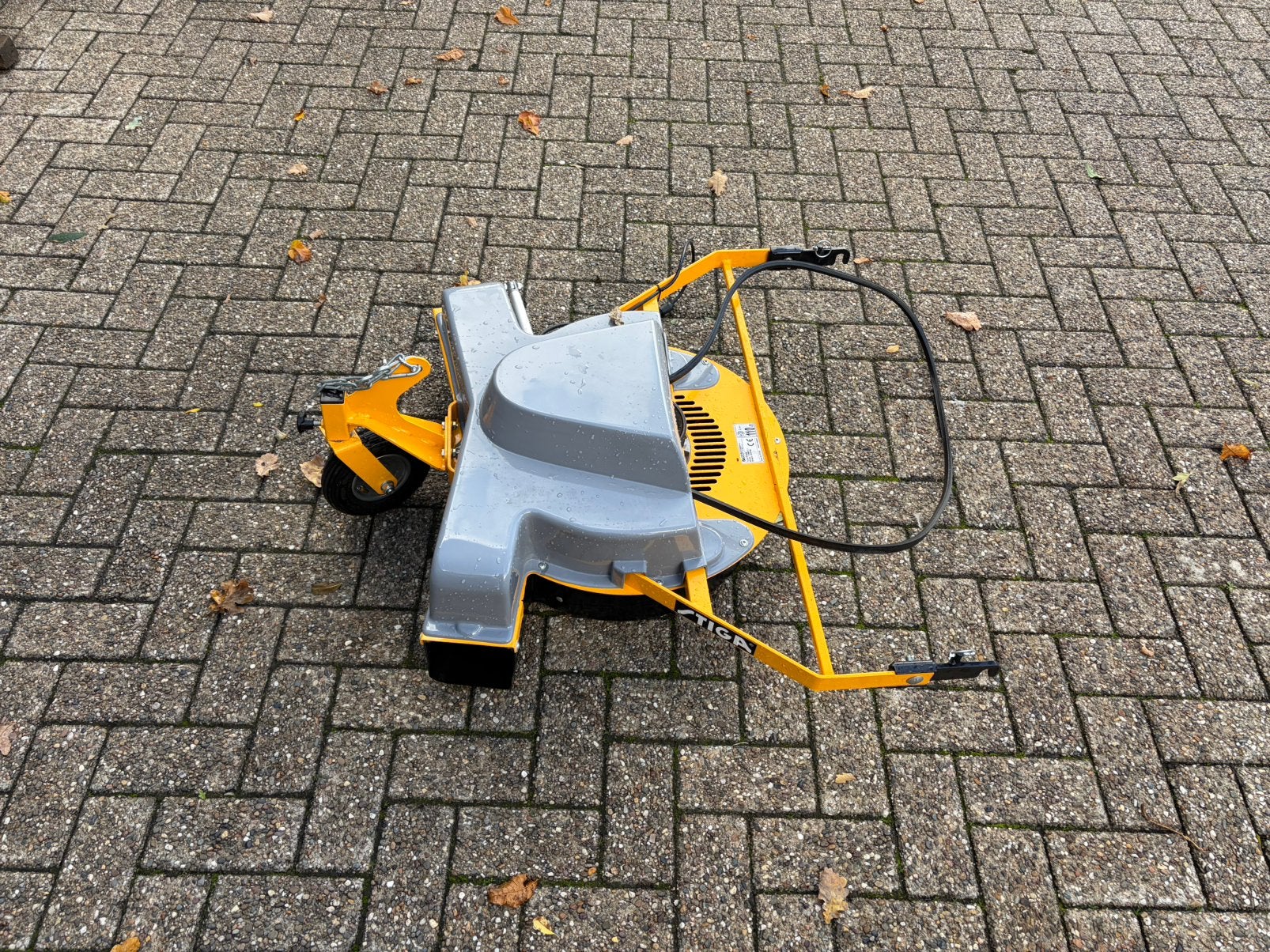 Stiga bladblazer passend aan Stiga Park., Ophalen of Verzenden, Zo goed als nieuw, Benzine, Met neuswiel