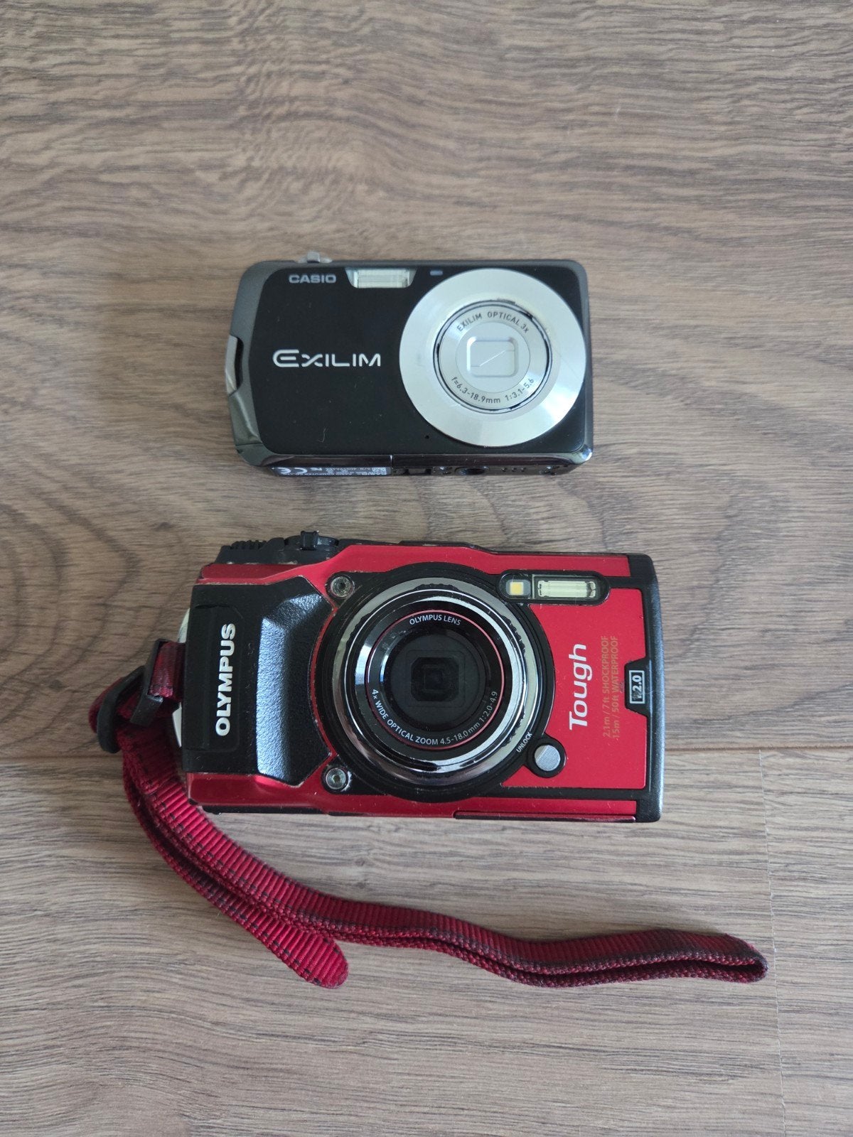 Olympus Tough TG-5 + Casio Exilim EX-Z115 – Defect/Reparatie, Ophalen of Verzenden, Niet werkend