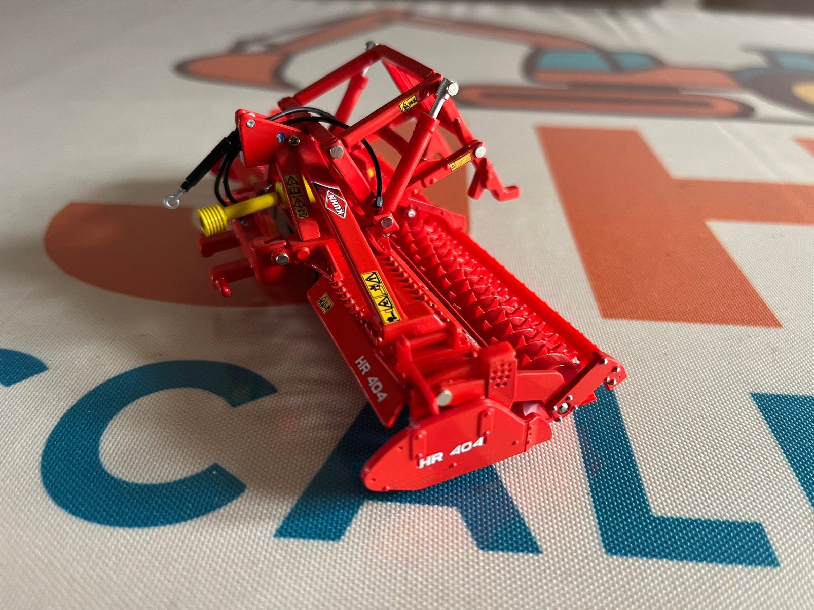 Kuhn HR 404 rotorkopeg Replicagri, Hobby en Vrije tijd, Modelauto's | 1:32, Ophalen of Verzenden, Nieuw, Tractor of Landbouw, Overige merken