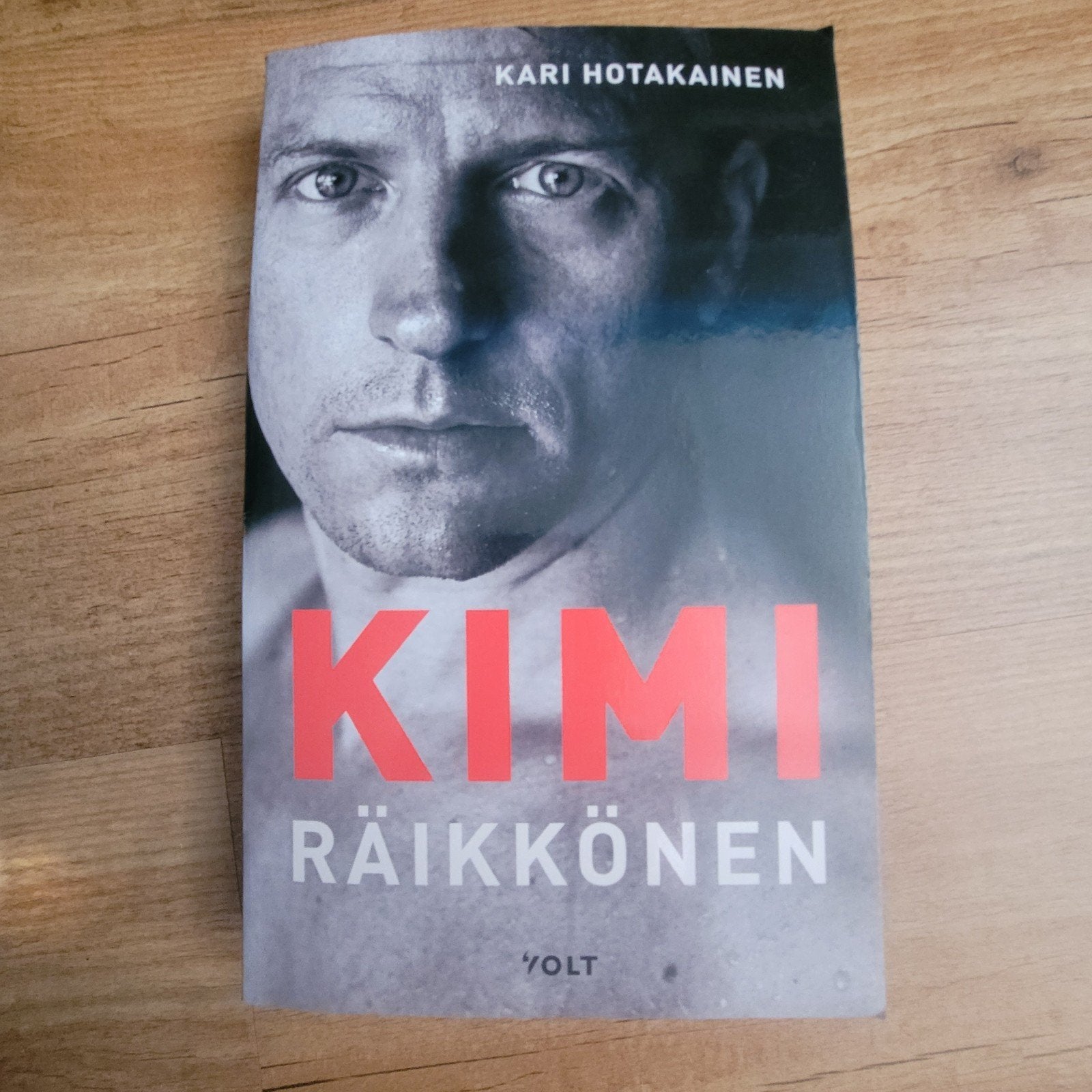 KIMI. boek Kimi Räikkönen, Ophalen, Zo goed als nieuw, Overige