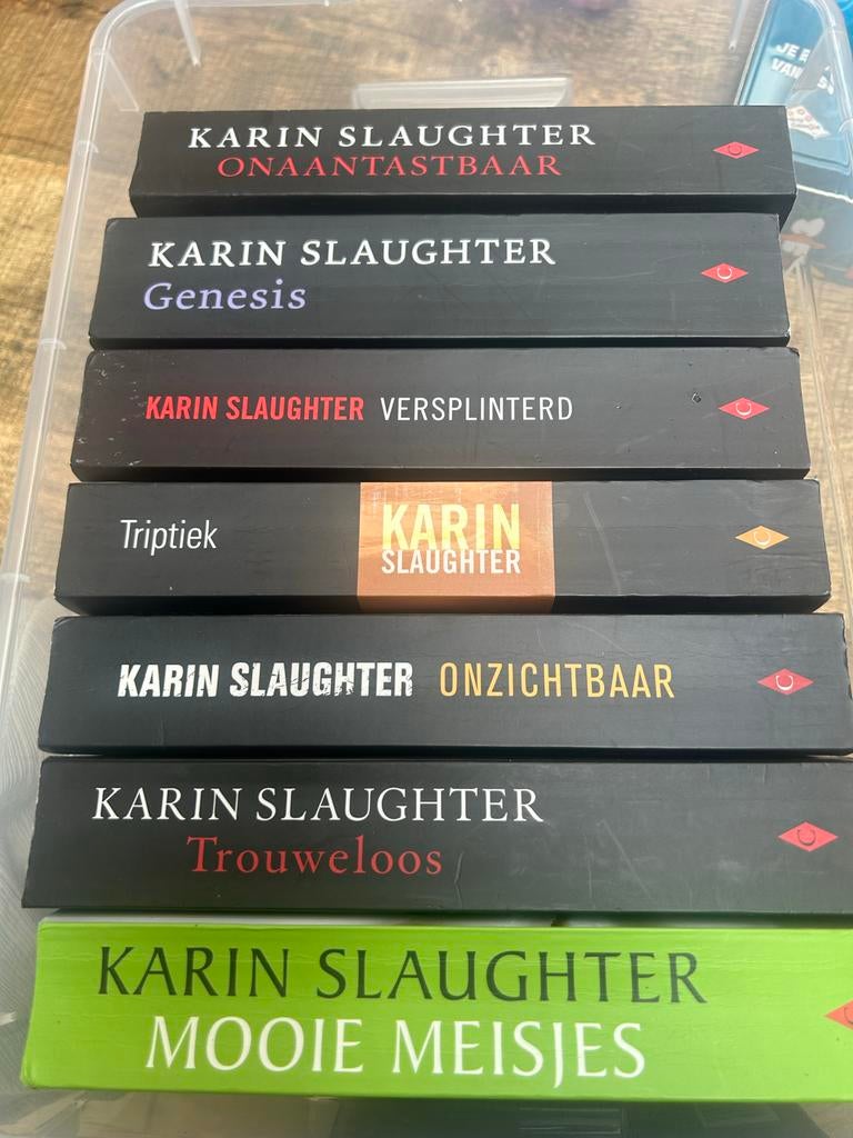 Karin Slaughter Boeken -  (7 stuks), Boeken, Ophalen of Verzenden, Gelezen, Nederland