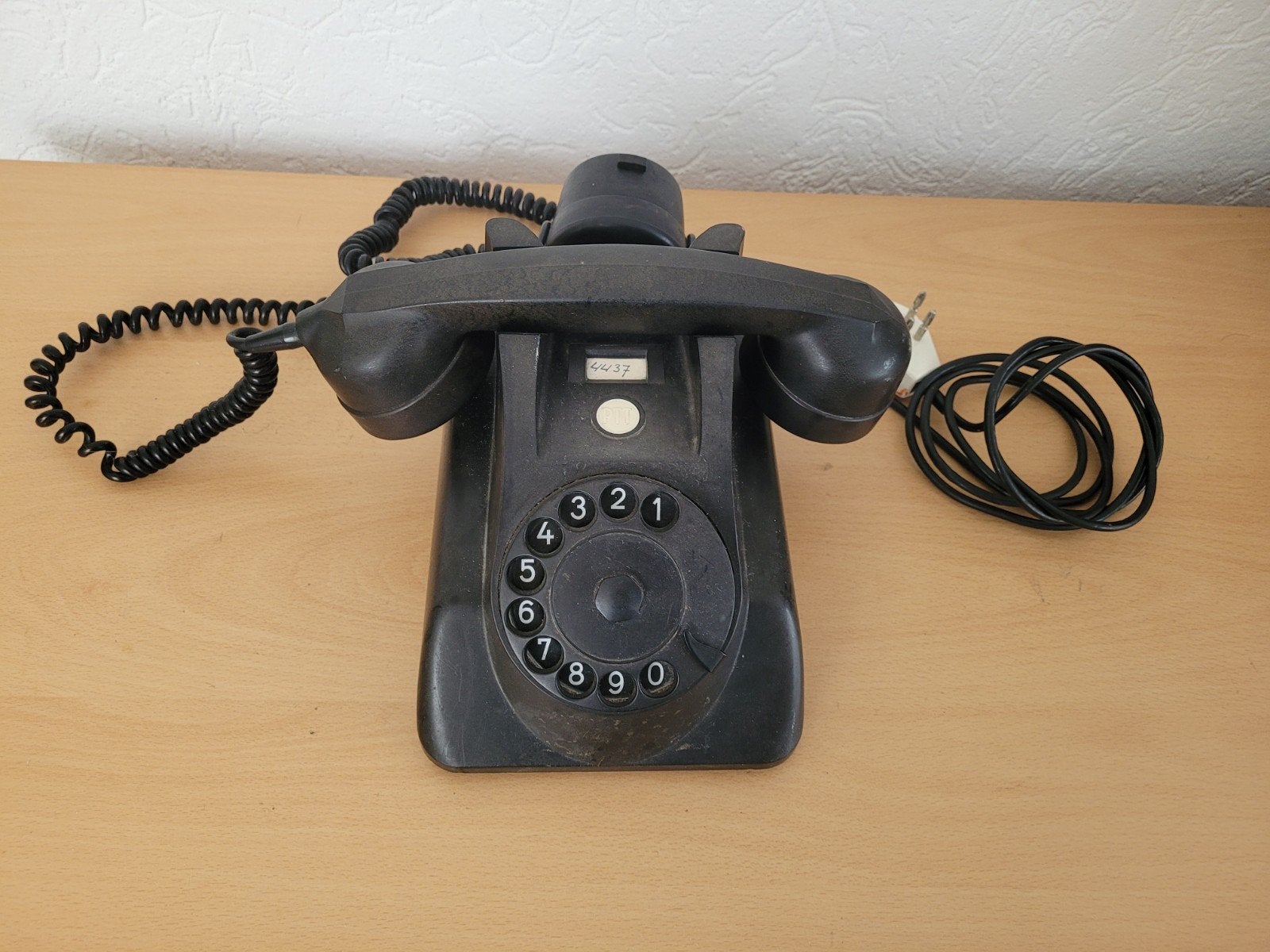 Vintage bakelieten PTT Telefoon met draaischijf, Telecommunicatie, Gebruikt, Bakeliet, Onbekend, Ophalen of Verzenden