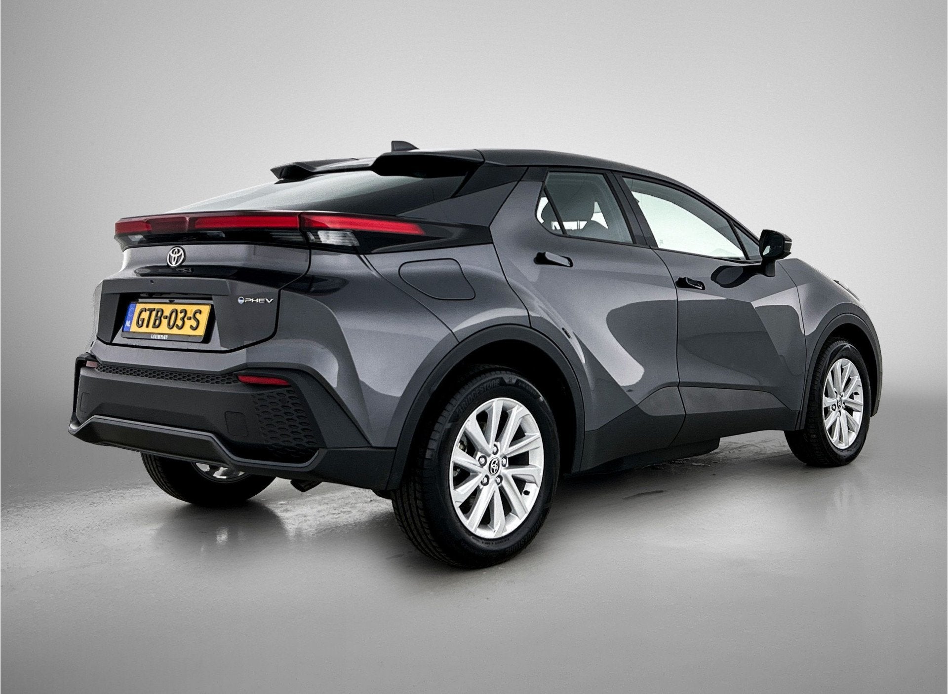 Toyota C-HR 2.0 Plug-in Hybrid 220 Active | BTW voertuig | S, Auto's, Stof, 4 cilinders, Bedrijf, Hybride Elektrisch/Benzine