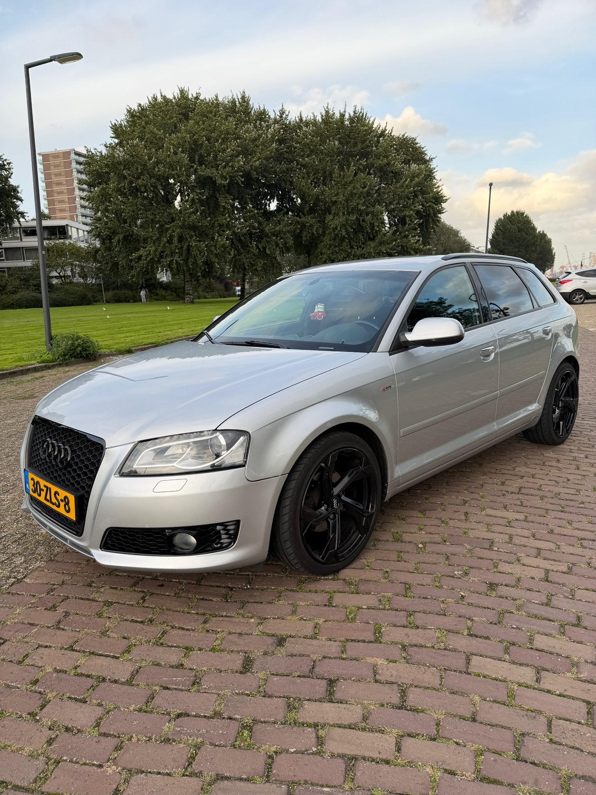 Audi A3. 1.2 tfsi Sportback S-line Facelift, Auto's, Voorwielaandrijving, 4 cilinders, Leder en Stof, Origineel Nederlands
