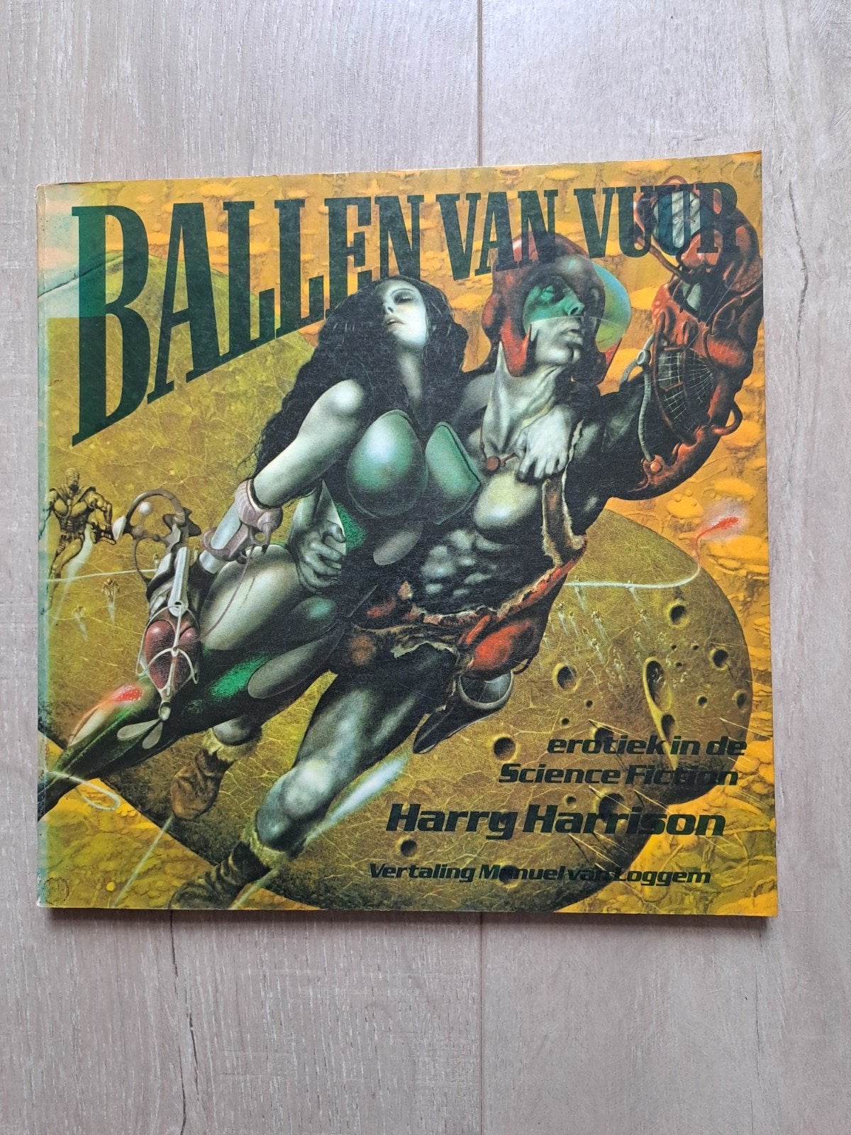 Ballen van Vuur, erotiek in de Science Fiction Harry Harriso, Ophalen of Verzenden, Zo goed als nieuw, Harry Harrison