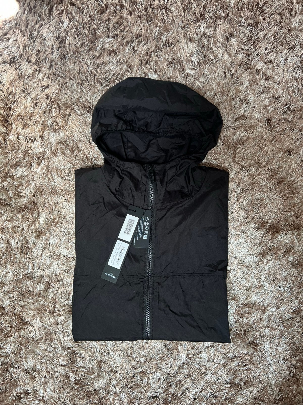 Stone Island Zwarte Jas - Nieuw met labels - Maat M, Ophalen of Verzenden, Nieuw, Maat 48/50 (M), Zwart
