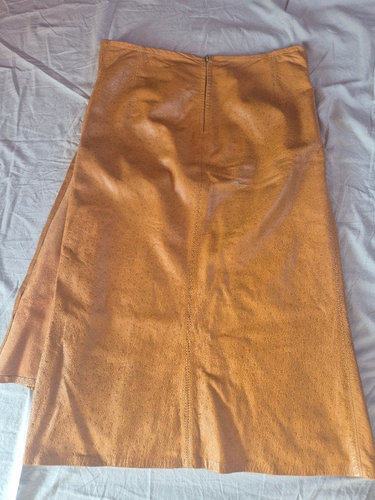 Struisvogelleer lange rok Studio Fong Leng, Maat 42/44 (L), Ophalen of Verzenden, Zo goed als nieuw, Onder de knie