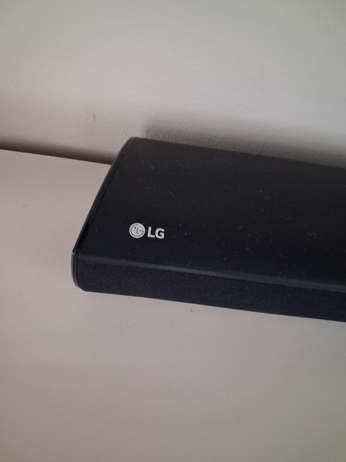 Foto 3 van LG Soundbar met externe subwoofer