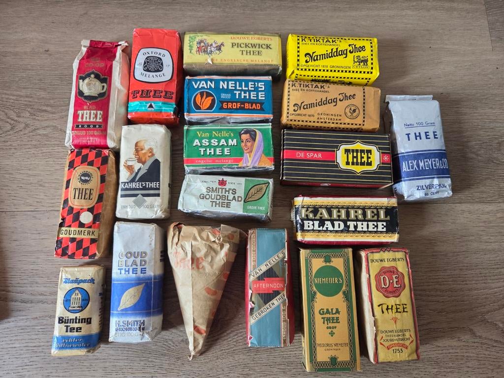 Diverse oude thee verpakkingen., Ophalen of Verzenden