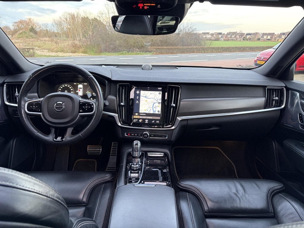Volvo V90 2.0 T8 AWD R-Design PANO | TREKHAAK | NAVI | BOVAG, Auto's, Volvo, Automaat, Euro 6, 4 cilinders, Plug-in hybride