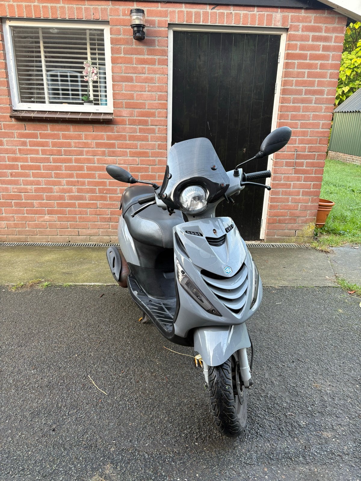 Piaggio N/A Zip Scooter - Grijs, Goed Onderhouden, Ophalen, Piaggio, Gebruikt, Benzine