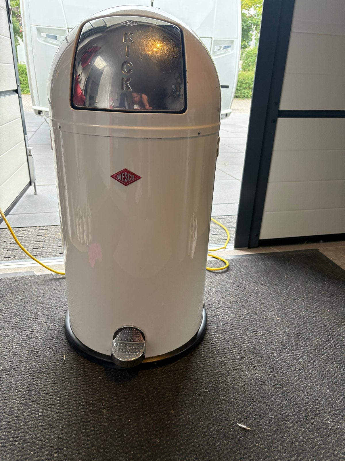 Wesco Kickmaster Pushboy - Wit, 50 Liter, Ophalen, Gebruikt, Met pedaal, 40 liter of meer