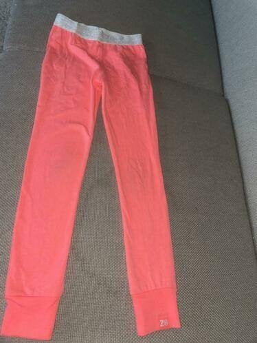 Z8 legging neon roze 128 vlekjes, Kinderen en Baby's, Broek, Gebruikt, Z8, Verzenden
