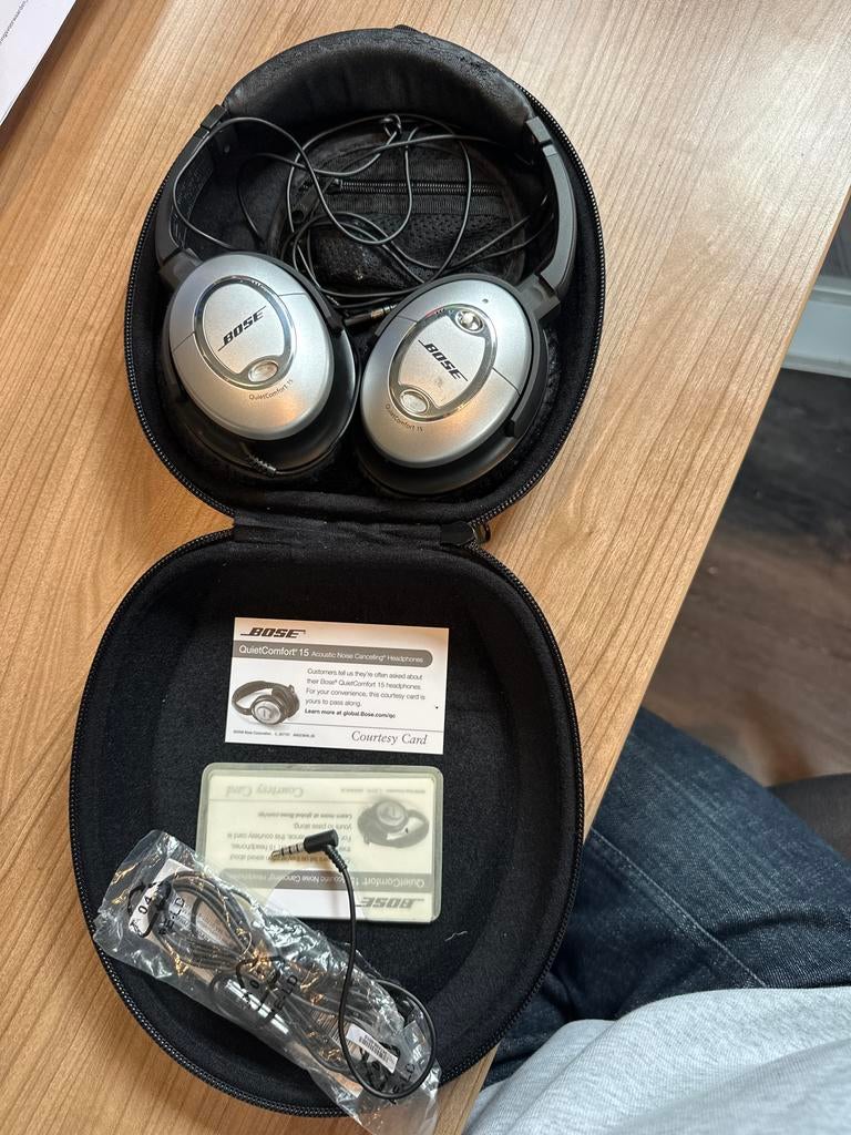 Bose QuietComfort 15 Noise Cancelling Koptelefoon, Ophalen of Verzenden, Zo goed als nieuw