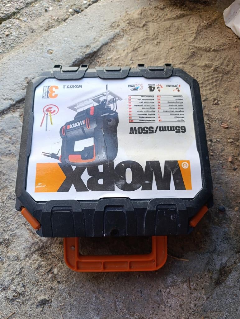 Worx decoupeerzaag WX477.1, Ophalen