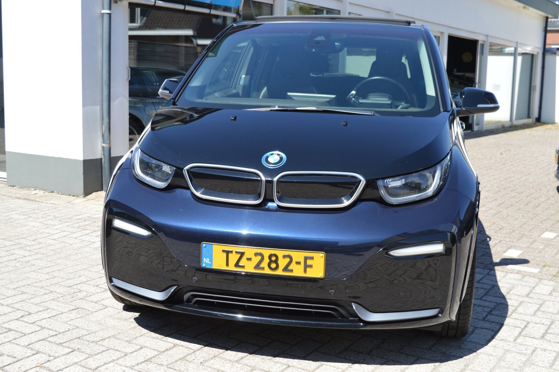 BMW I3 S iPerformance 94Ah 33 kWh Pano/20"/Leder/Camera, Automaat, Achterwielaandrijving, 184 pk, 115 min