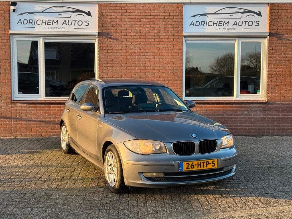 BMW 1-serie 118i Business Line, Auto's, BMW, 1-Serie, Achterwielaandrijving, Origineel Nederlands, Handgeschakeld