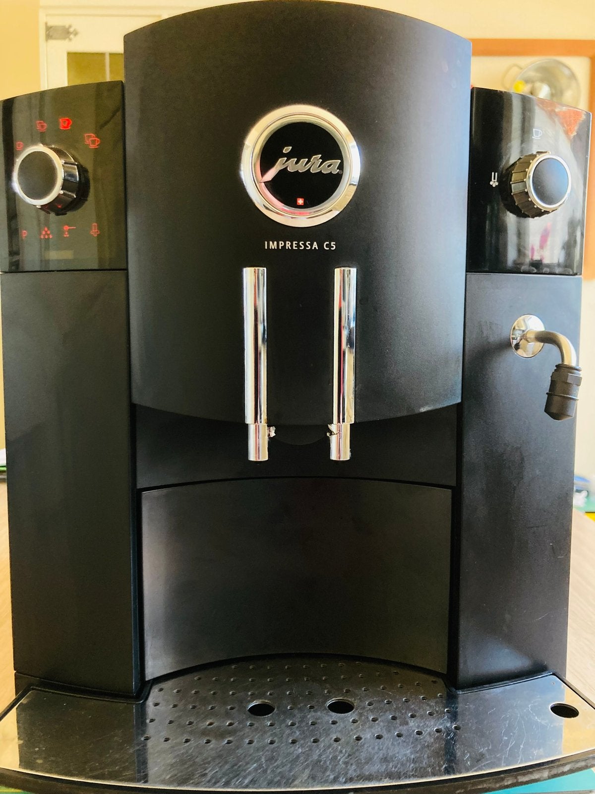 Koffie automaat Jura Impressa C5, 4 tot 10 kopjes, Afneembaar waterreservoir, Koffiemachine, Refurbished
