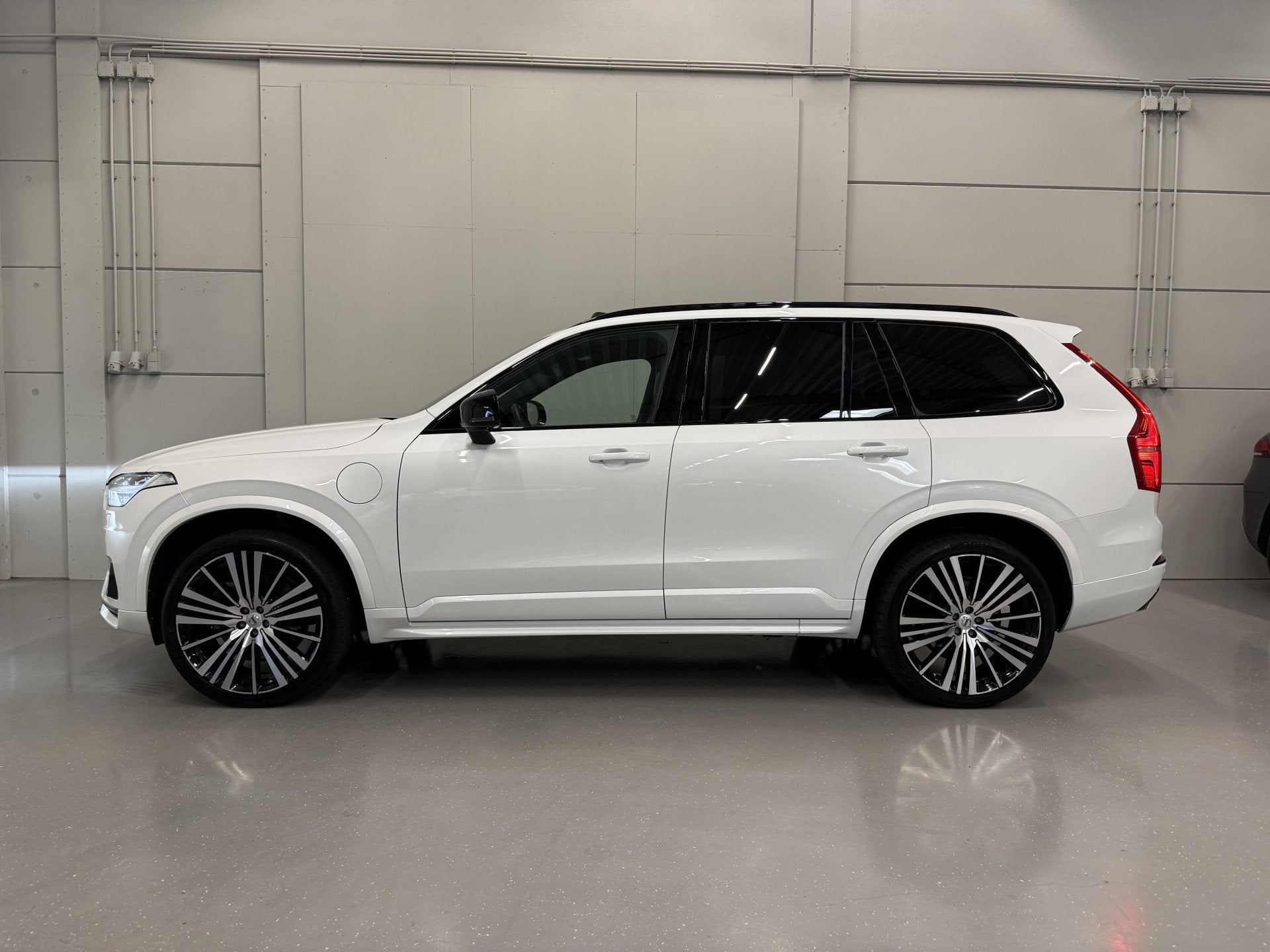 Foto 6 van Volvo XC90 T8 Recharge AWD R-Design PANO/TREKHAAK/SOH 93,7%/