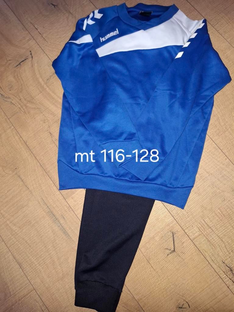 Hummel trainingspak blauw/zwart mt 116-128, Kinderen en Baby's, Kinderkleding | Maat 116, Ophalen of Verzenden