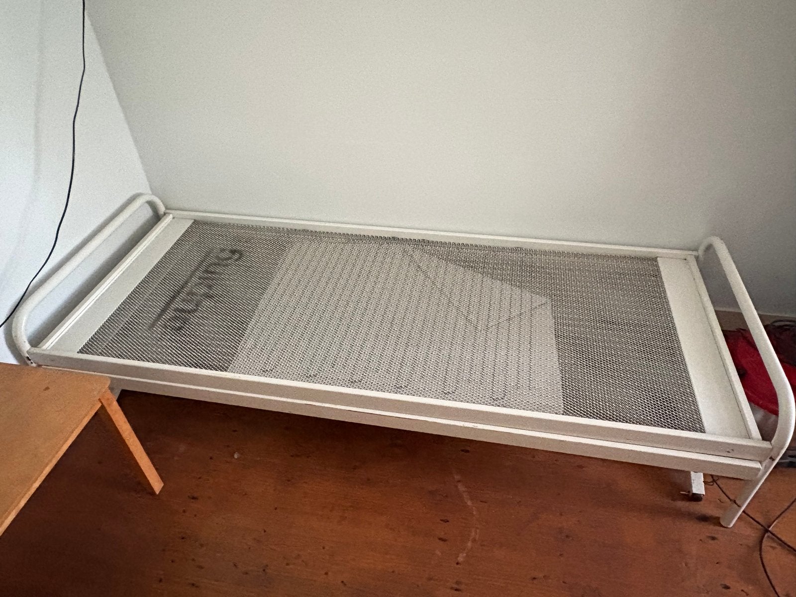 Auping bedden, 2 stuks, onder schuifbaar, Ophalen, Gebruikt, 90 cm, Eenpersoons
